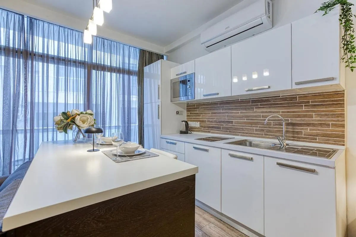 Stylish 1Bedroom Studio In The Heart Of St Julians 203 Saint Julian's