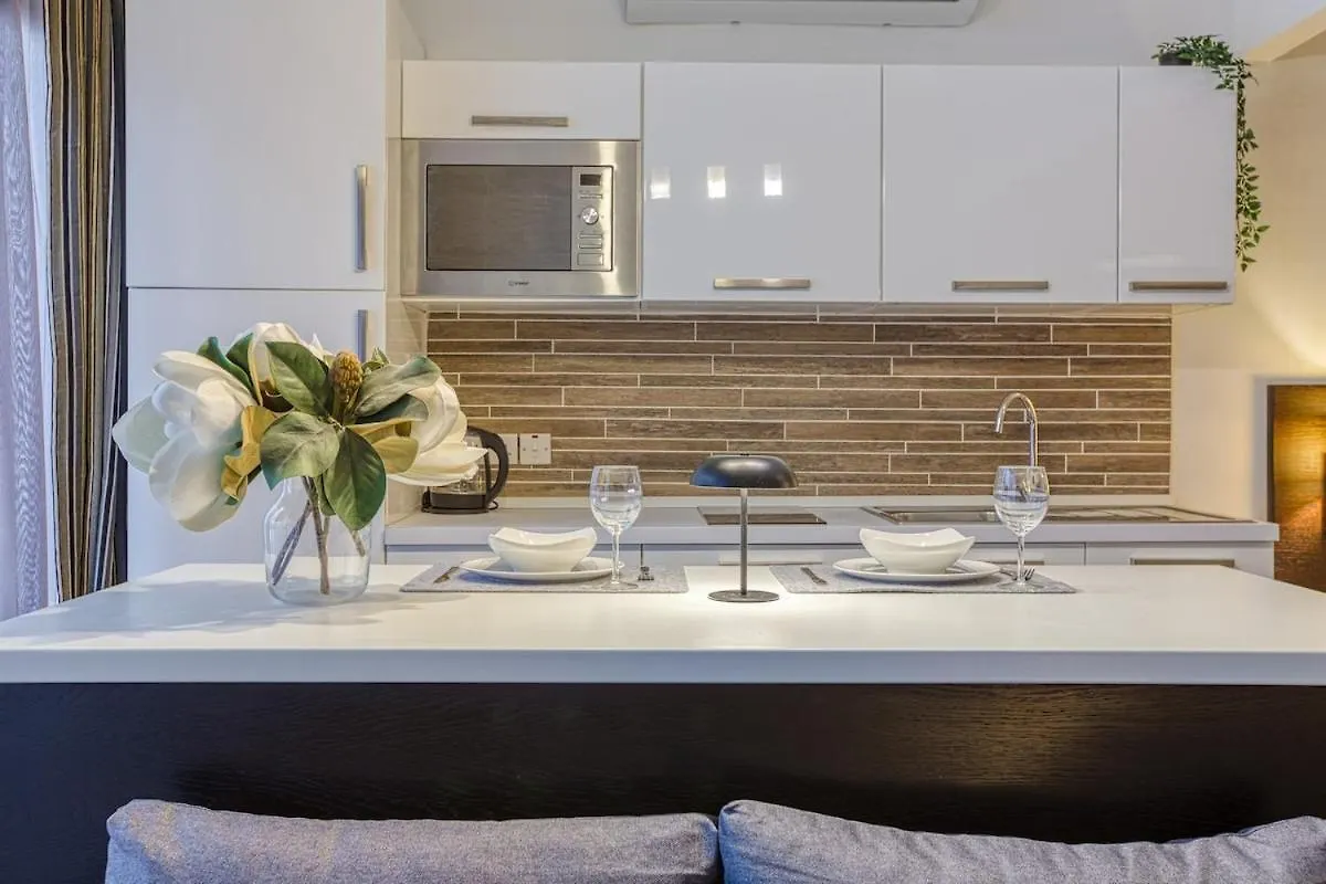 Stylish 1Bedroom Studio In The Heart Of St Julians 203 St. Julian's Apartament